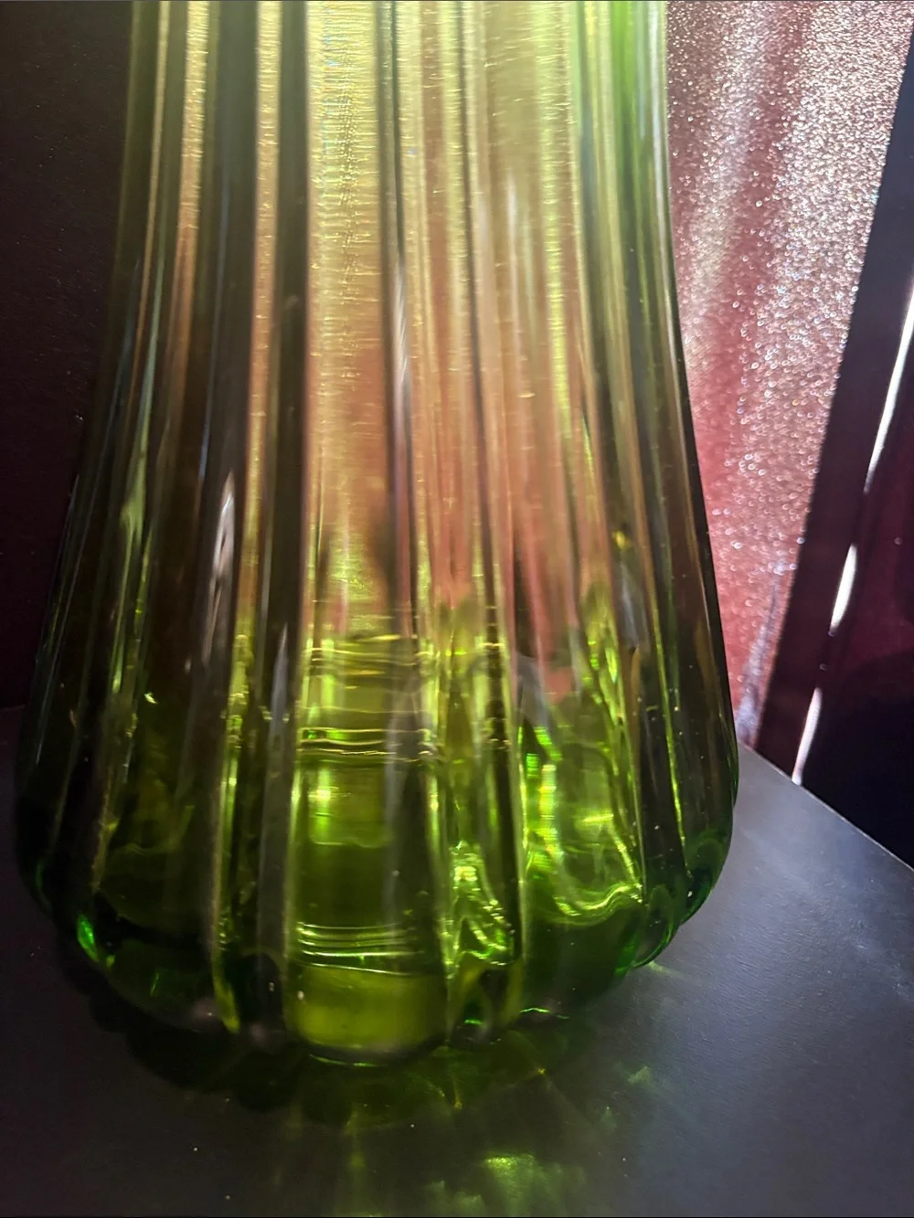 Vintage 1960’s MCM LE SMITH AVOCADO GREEN SWING GLASS